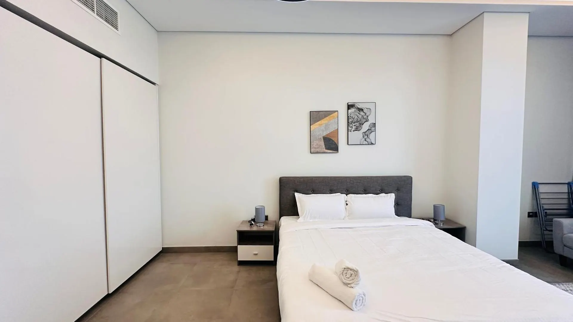 Homestay Upscale Studio Apartment Palm View With Big Balcony Free Parking By Belvilla Dubai