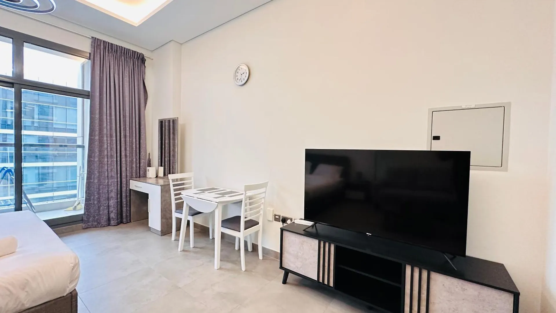 Upscale Studio Apartment Palm View With Big Balcony Free Parking By Belvilla Dubai Homestay