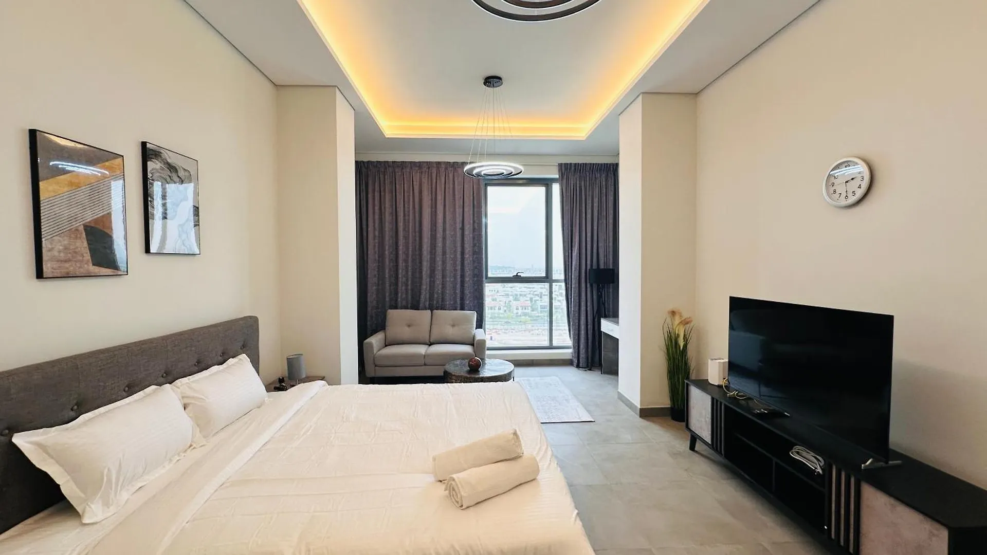 Homestay Upscale Studio Apartment Palm View With Big Balcony Free Parking By Belvilla Dubai