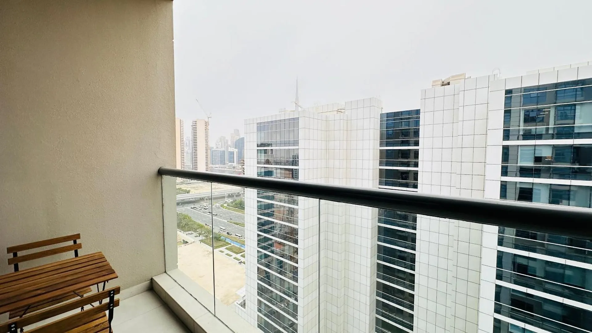 Homestay Upscale Studio Apartment Palm View With Big Balcony Free Parking By Belvilla Dubai
