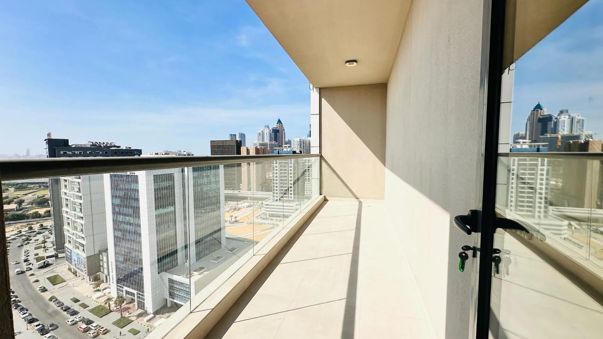 Homestay Upscale Studio Apartment Palm View With Big Balcony Free Parking By Belvilla Dubai United Arab Emirates